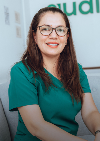 Especialista Ericka Araujo